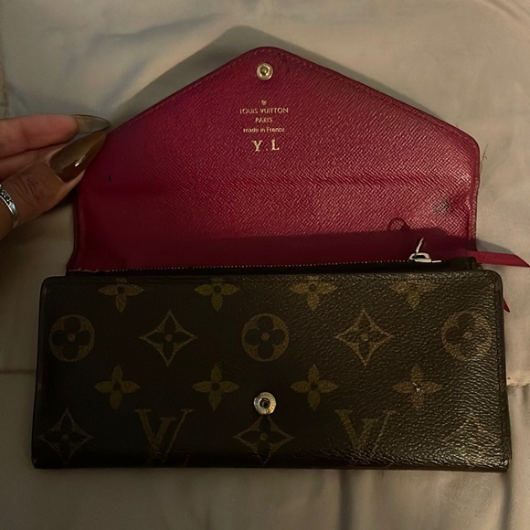 Louis Vuitton Handbags - Louis Vuitton wallet